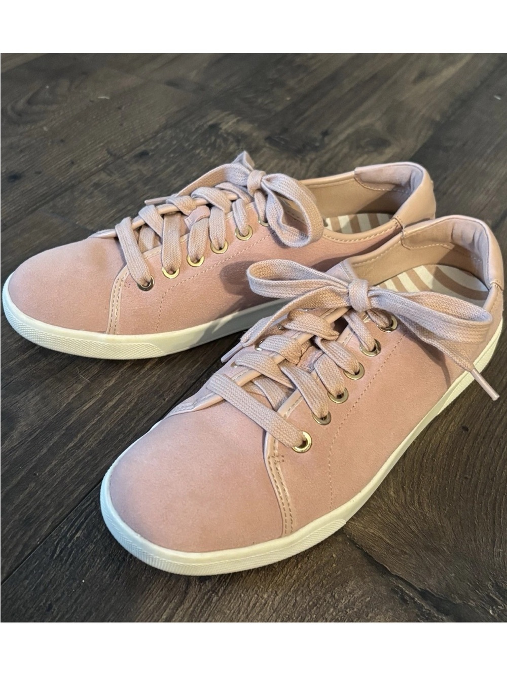 VIONIC Women’s Sunny Brinley Lace-Up Sneakers Blush Pink Suede Sz 7.5